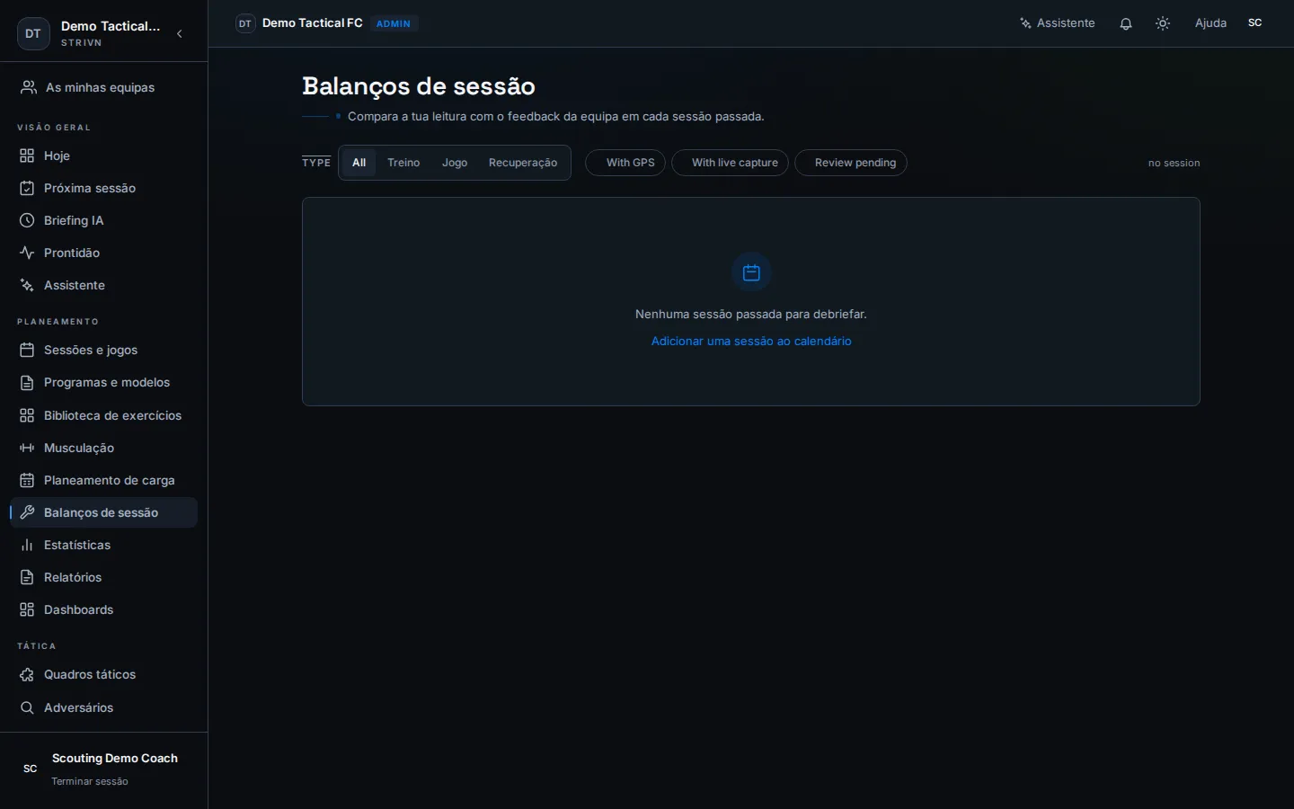 Lista de sessões passadas — data, tipo, título, respostas dos jogadores, estado do balanço de sessão INTRODUZIDO